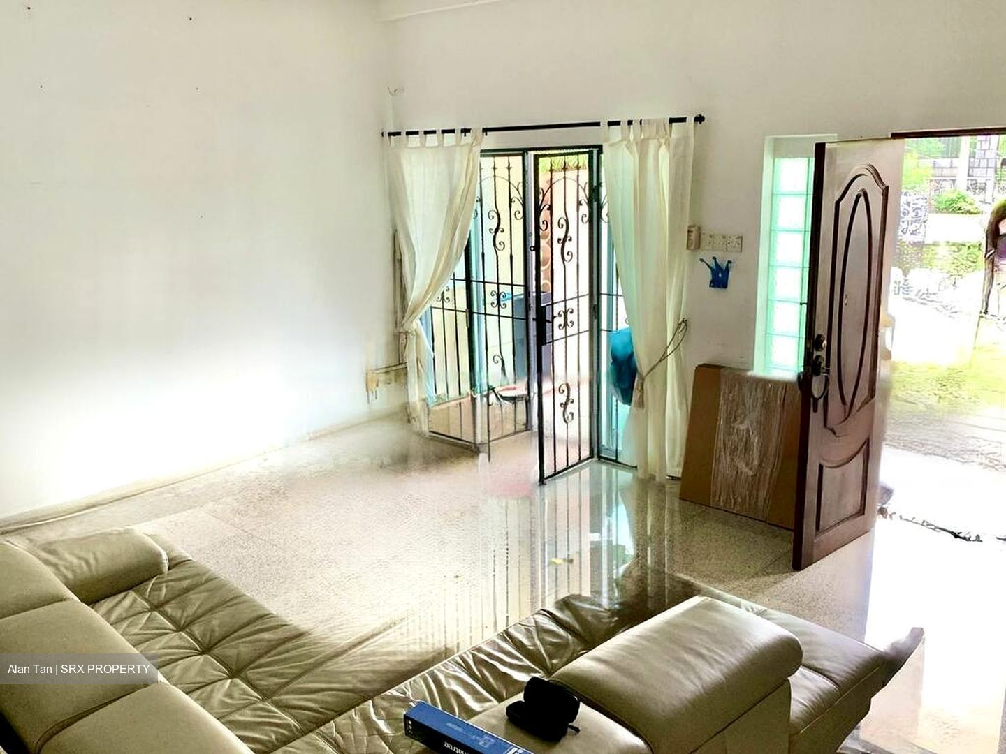 Golden Hill Estate (D20), Terrace #573202561